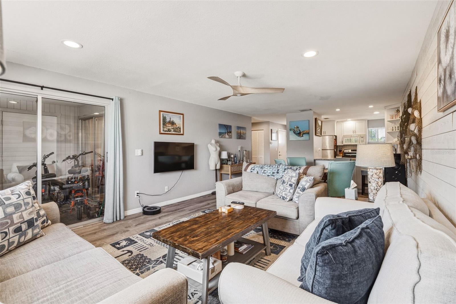 22375 EDGEWATER DR #224