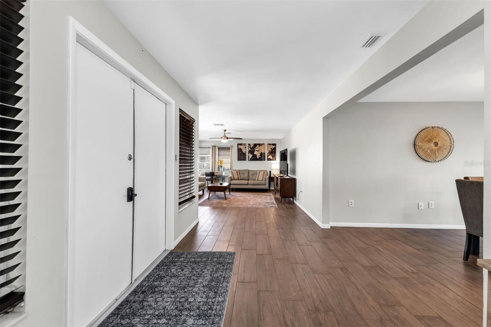 18 ANNAPOLIS LN