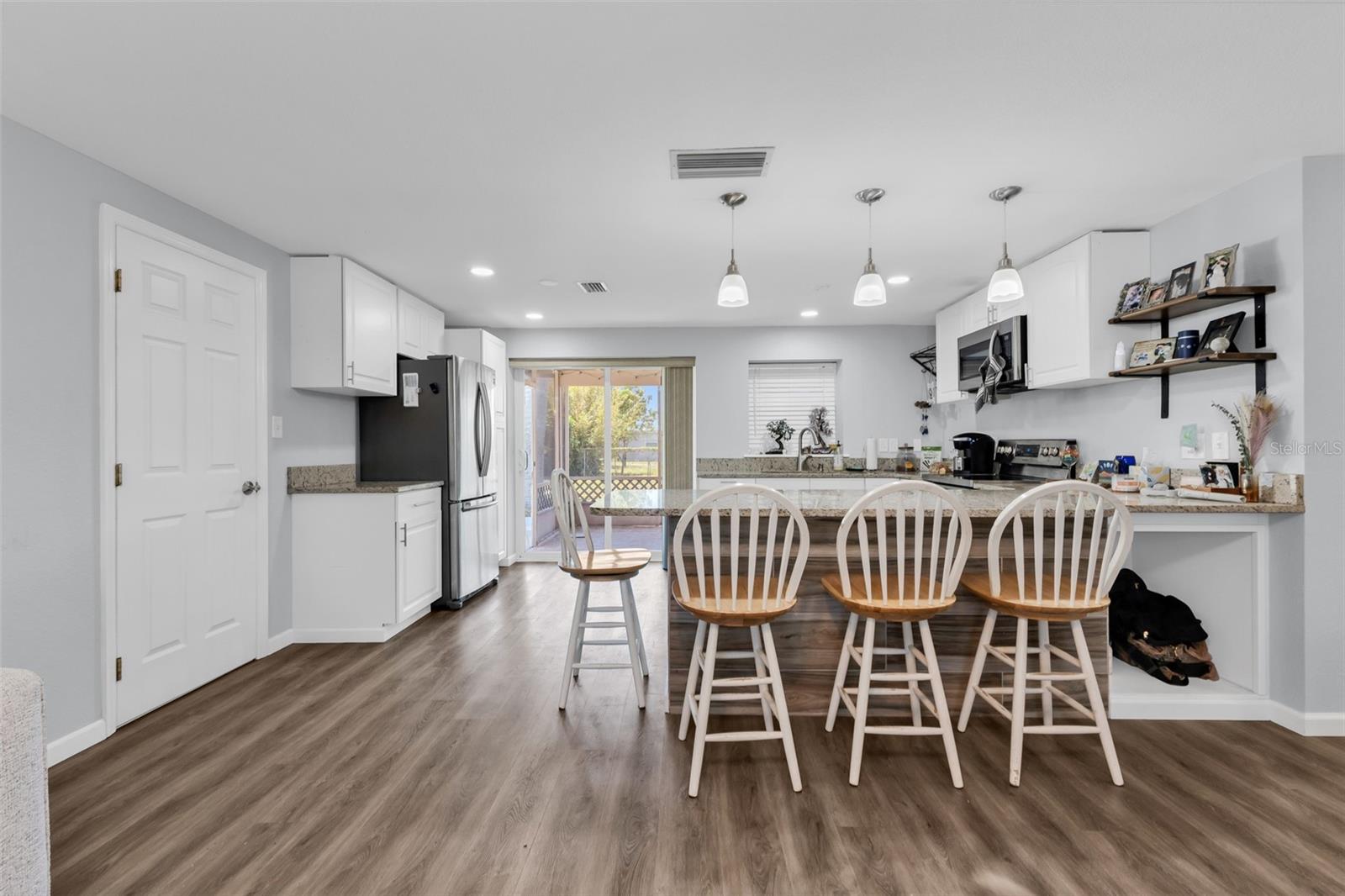 433 GLENRIDGE AVE NW