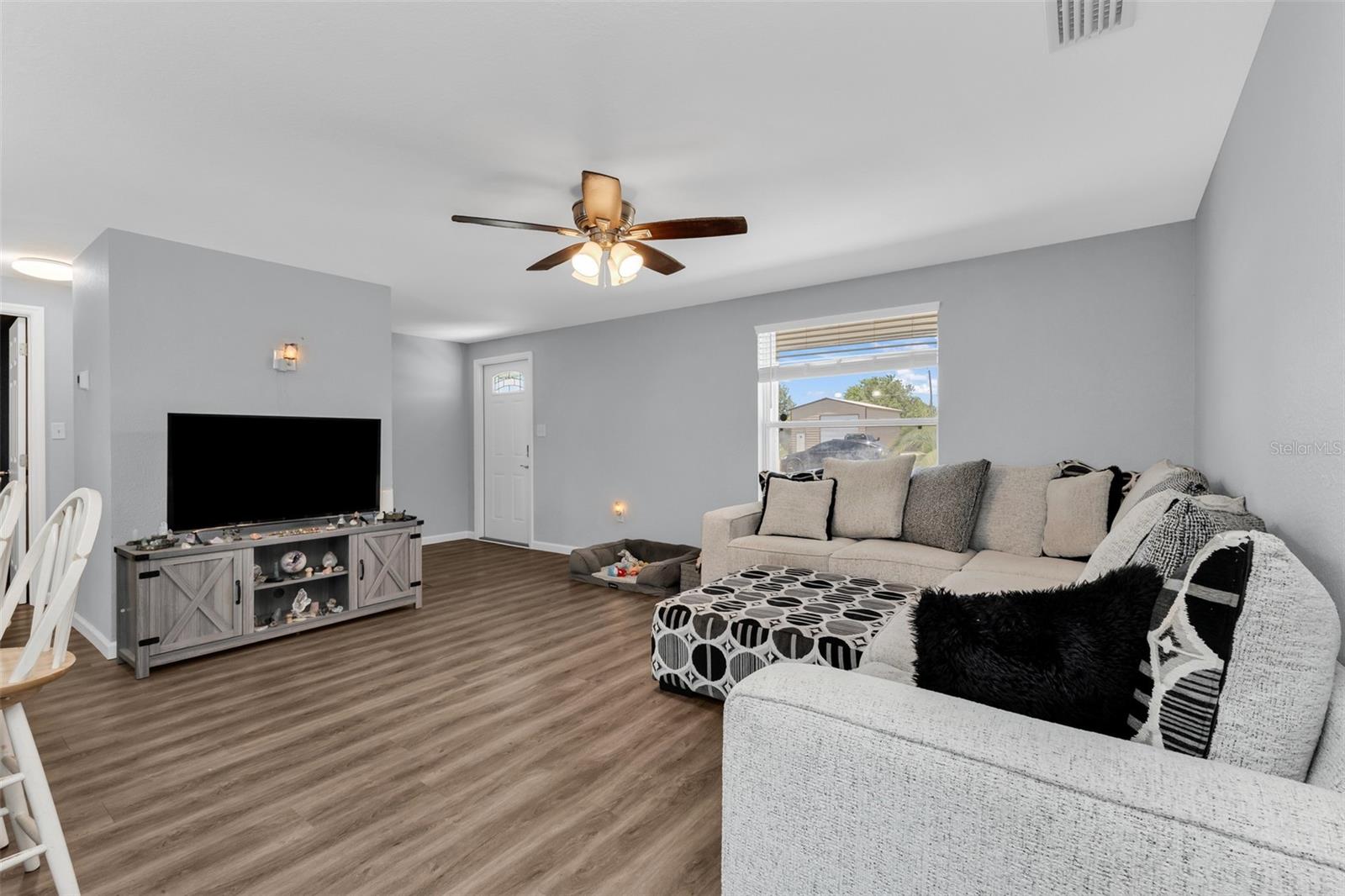433 GLENRIDGE AVE NW