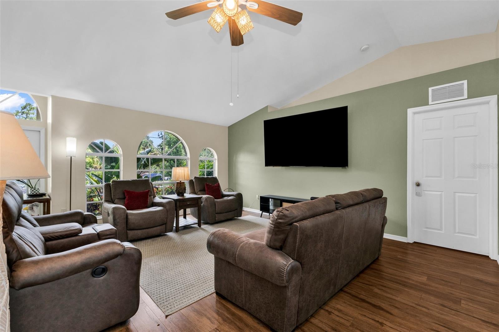 4413 S SAN MATEO DR