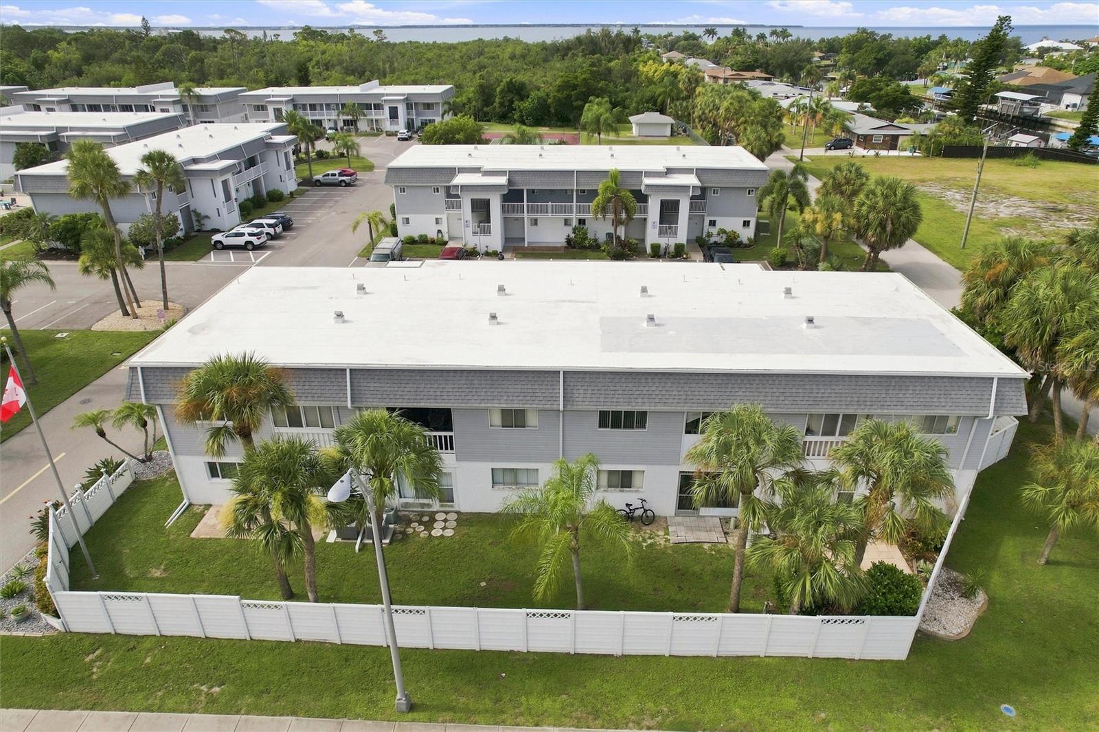 22375 EDGEWATER DR #204