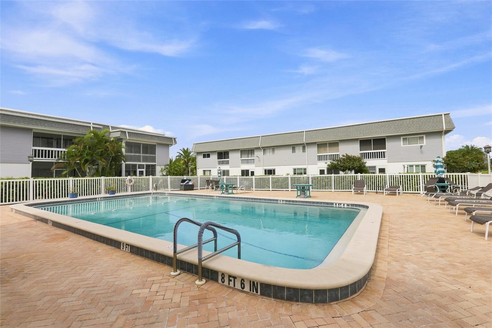 22375 EDGEWATER DR #204
