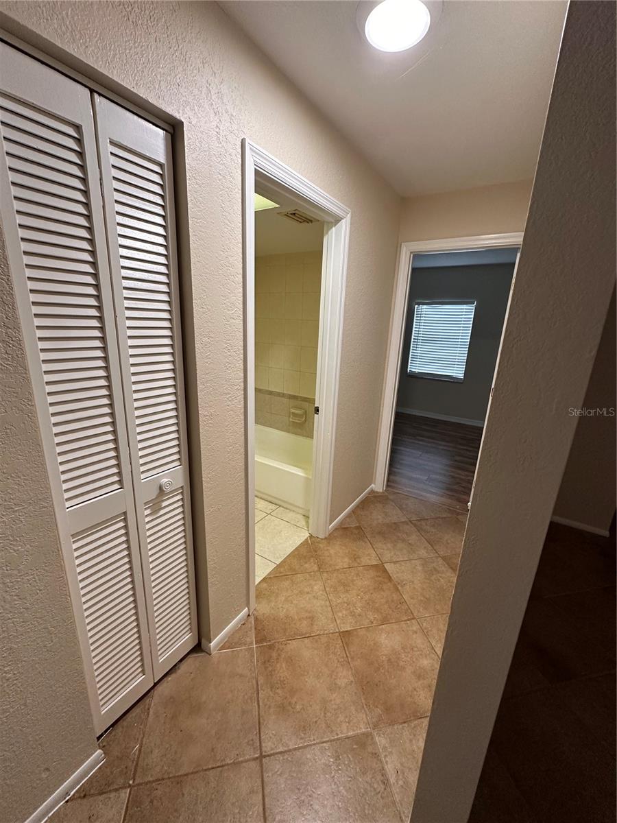16842 TOLEDO BLADE BLVD