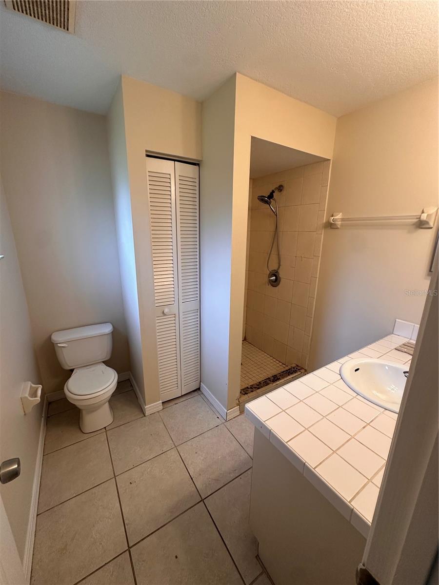 16842 TOLEDO BLADE BLVD