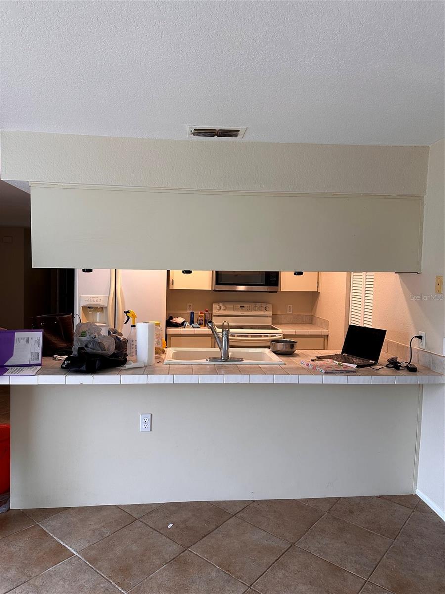16842 TOLEDO BLADE BLVD