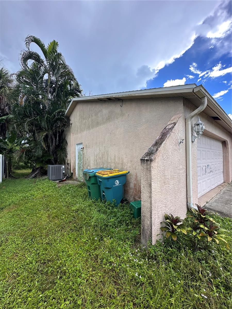 16842 TOLEDO BLADE BLVD