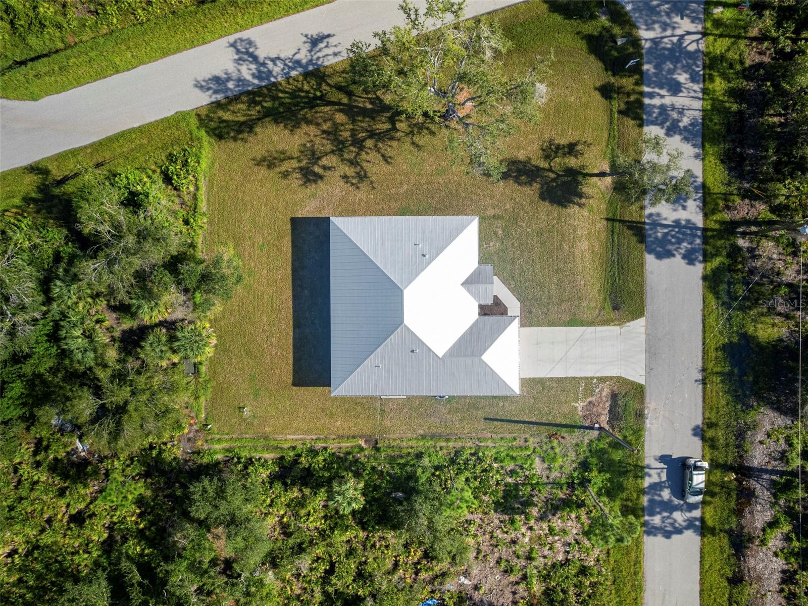 3215 DOUGLAS RD