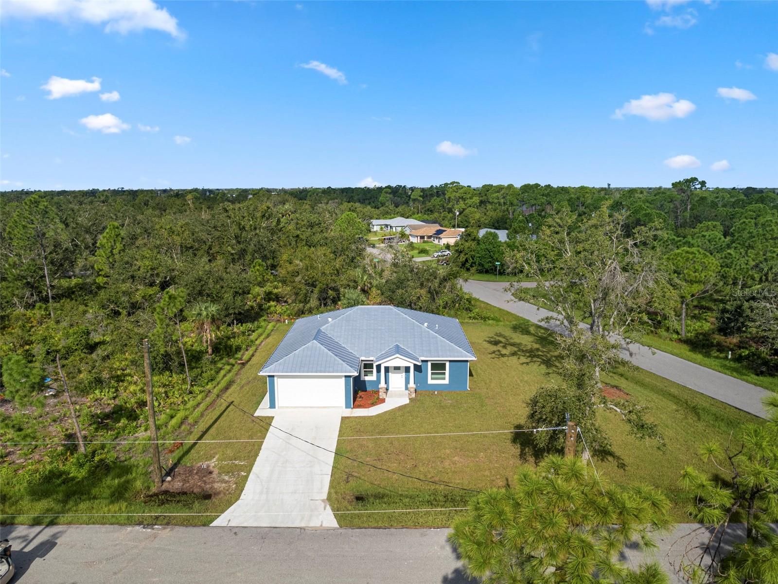 3215 DOUGLAS RD