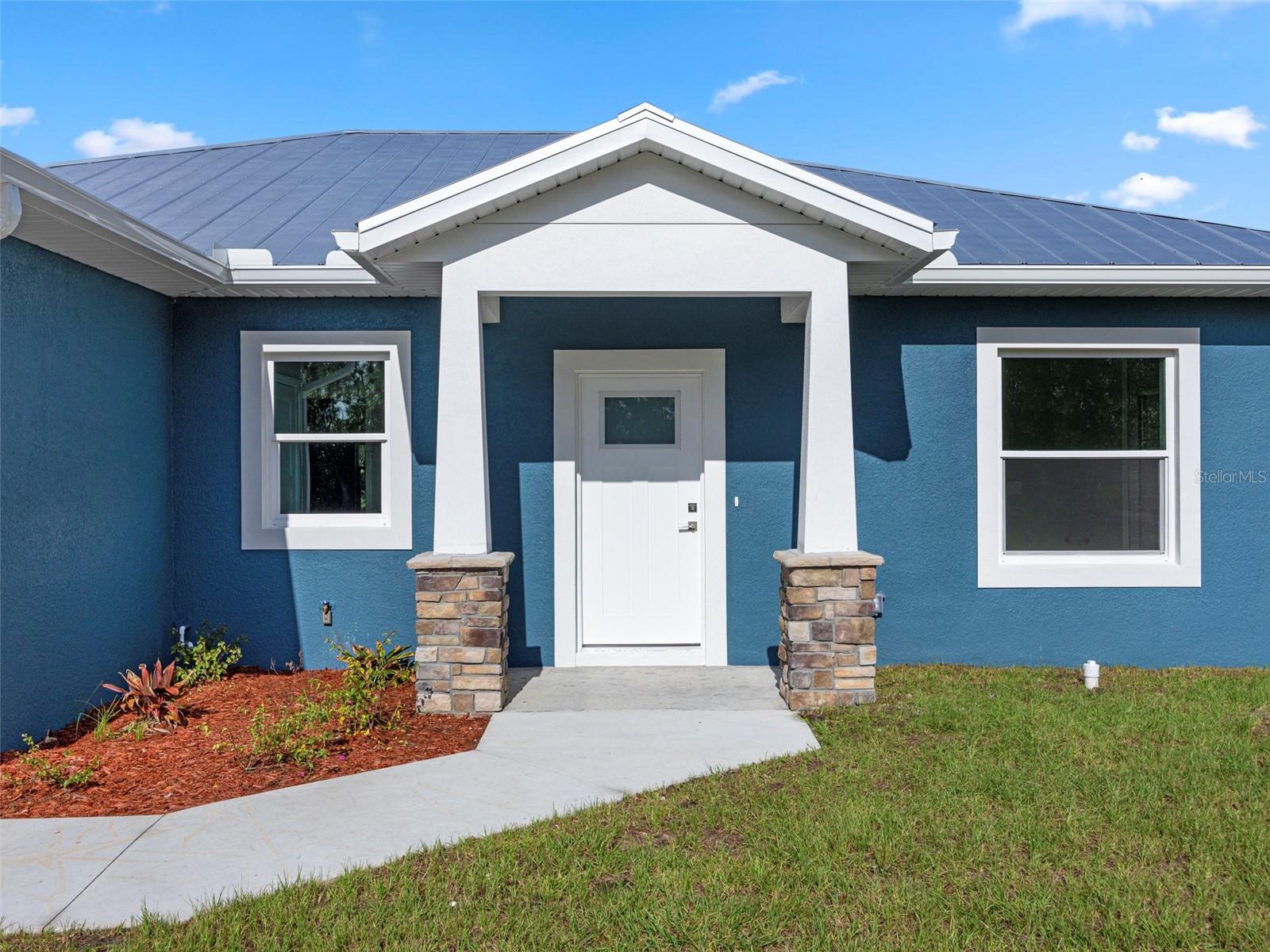 3215 DOUGLAS RD