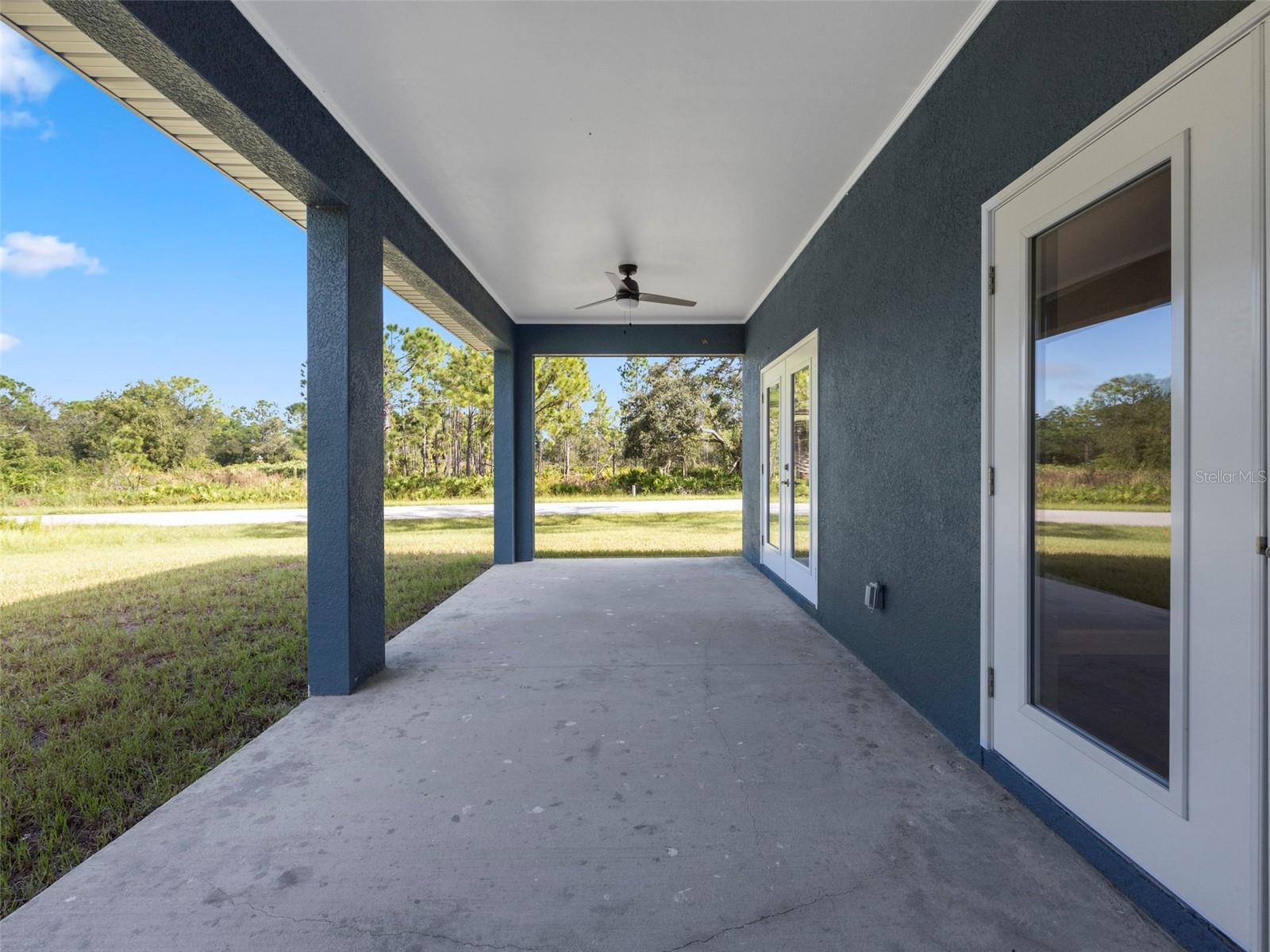 3215 DOUGLAS RD