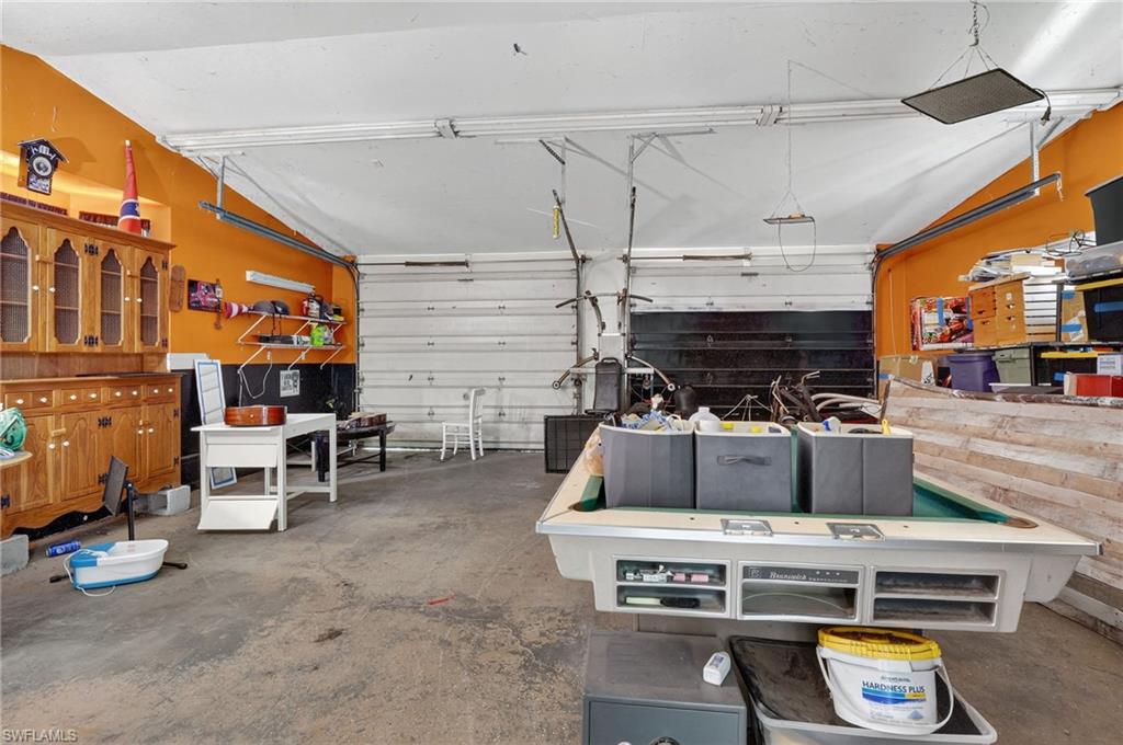 245 Hubbard AVE