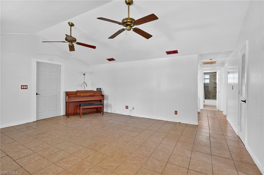 245 Hubbard AVE
