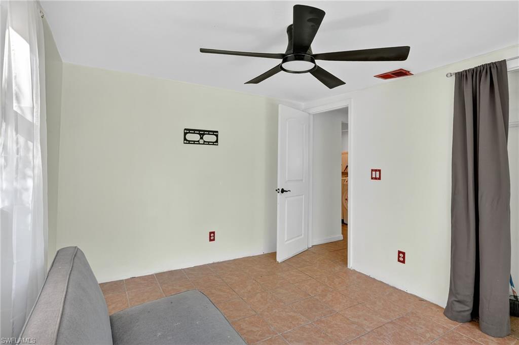 245 Hubbard AVE