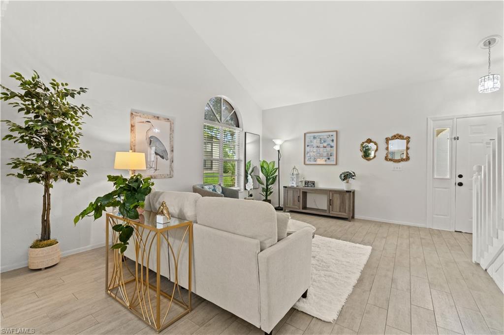 940 Augusta BLVD D939