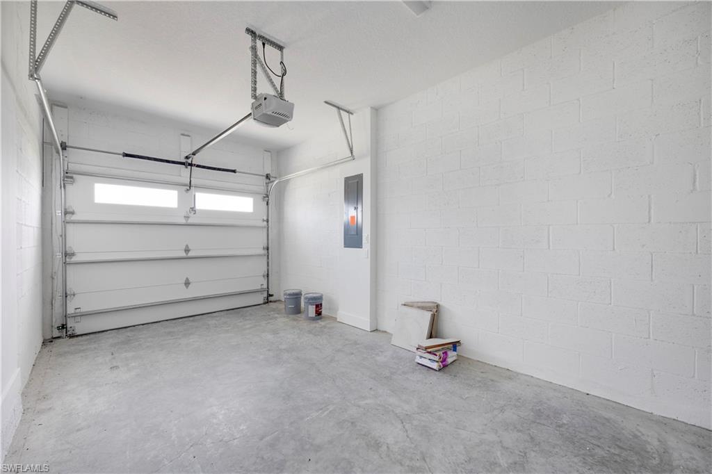 5574 Cassidy LN