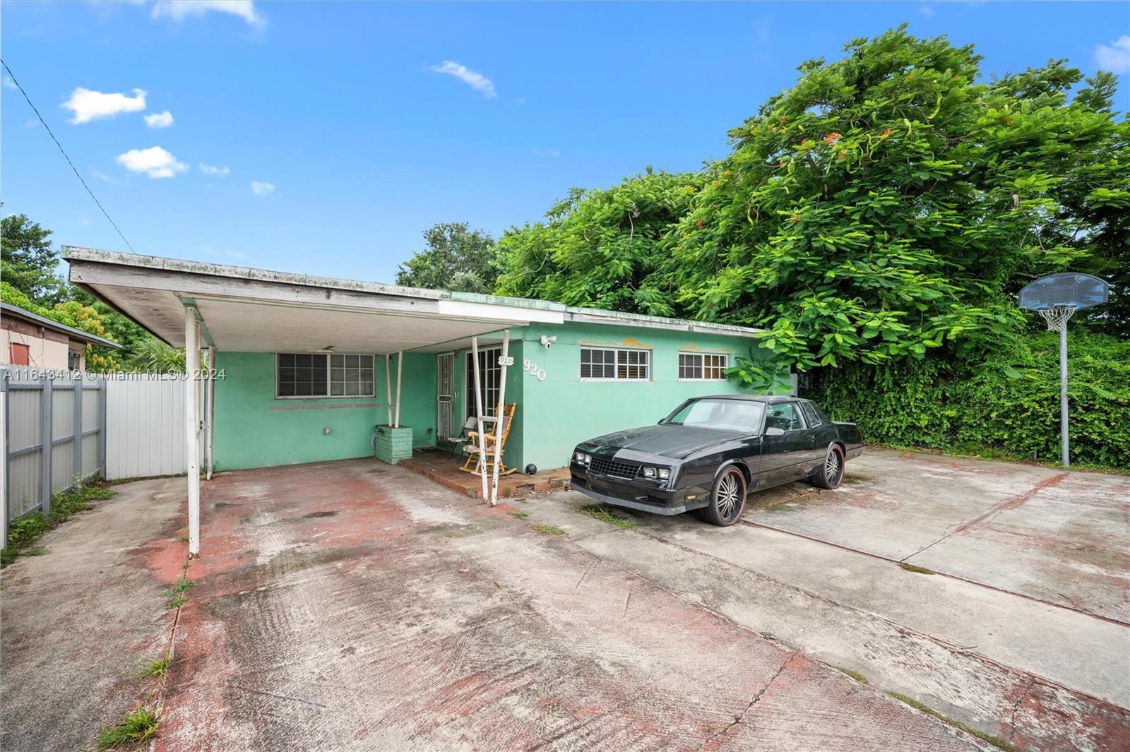 920 Superior St, Opa-Locka