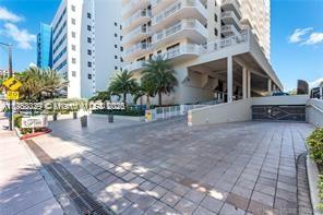 6061 Collins Ave # 14C