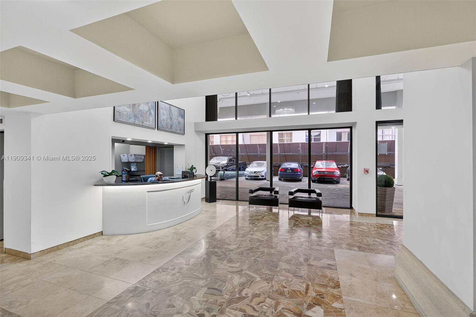 6061 Collins Ave # 7B