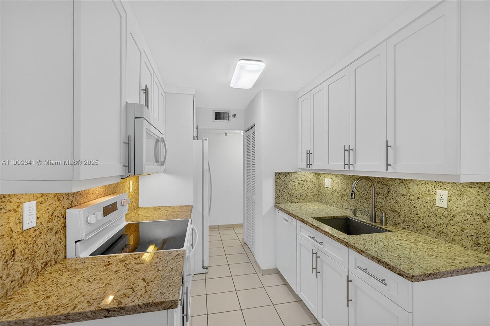 6061 Collins Ave # 7B