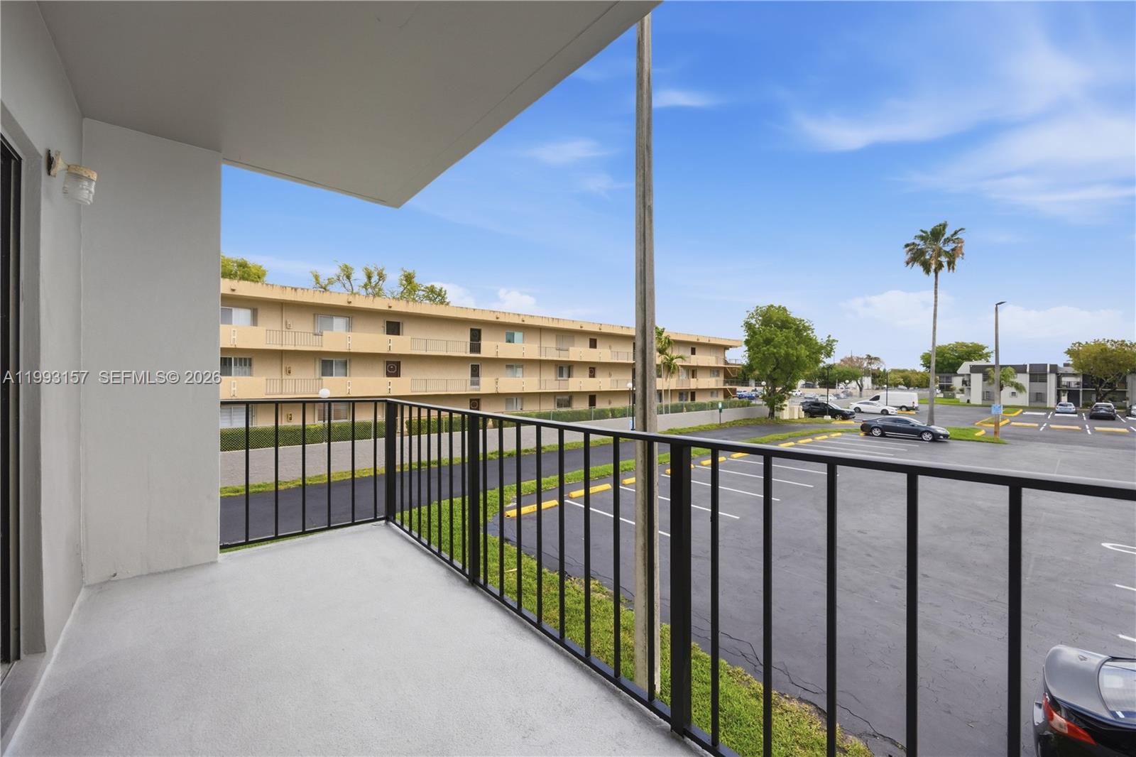 10431 N Kendall Dr # D204