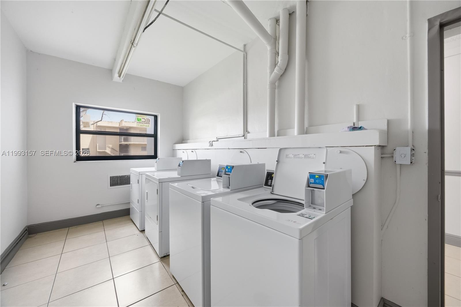 10431 N Kendall Dr # D204