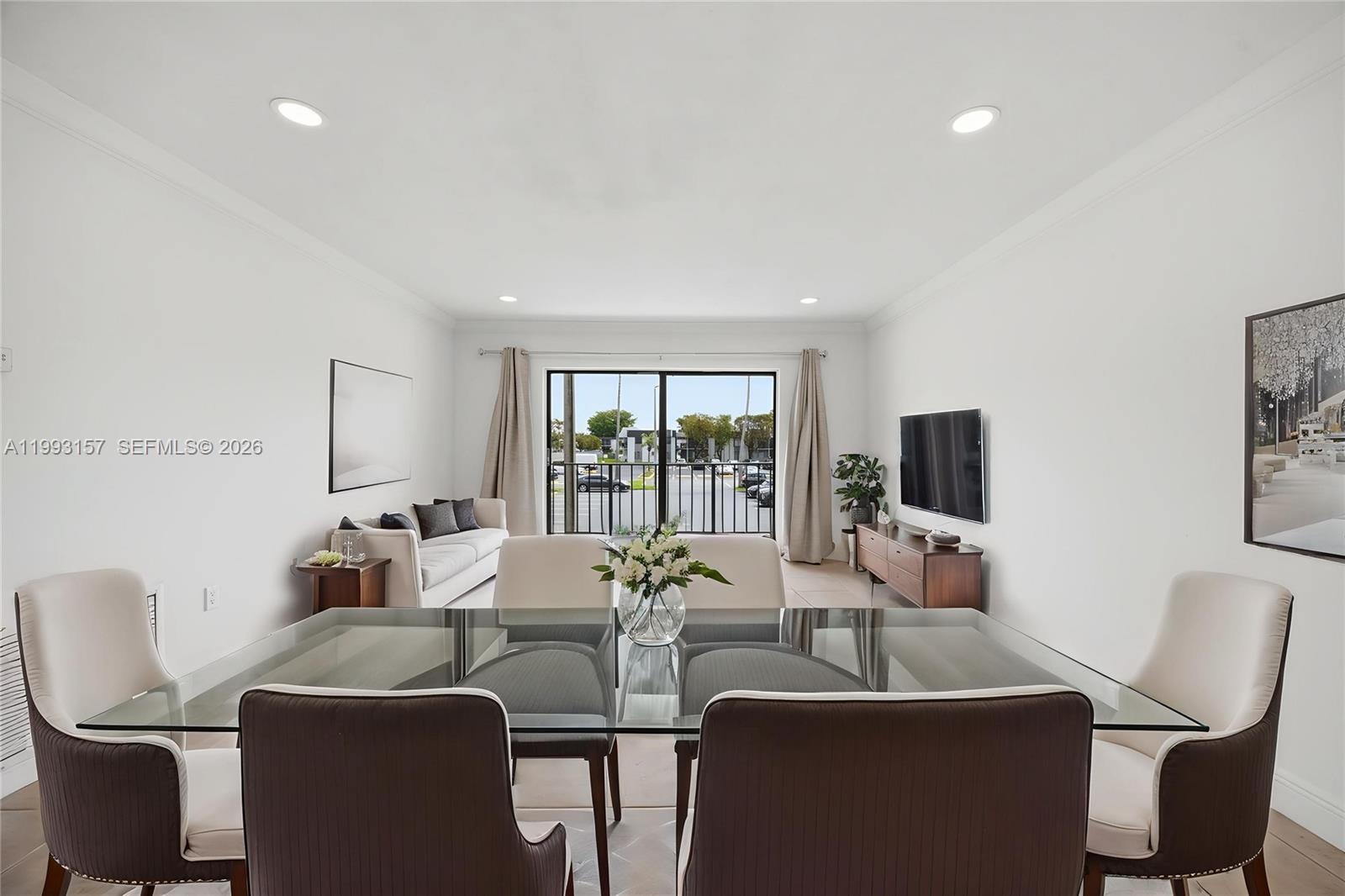 10431 N Kendall Dr # D204