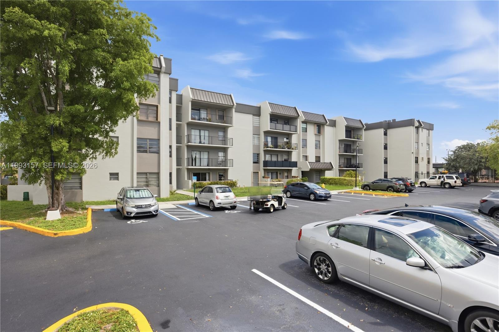 10431 N Kendall Dr # D204