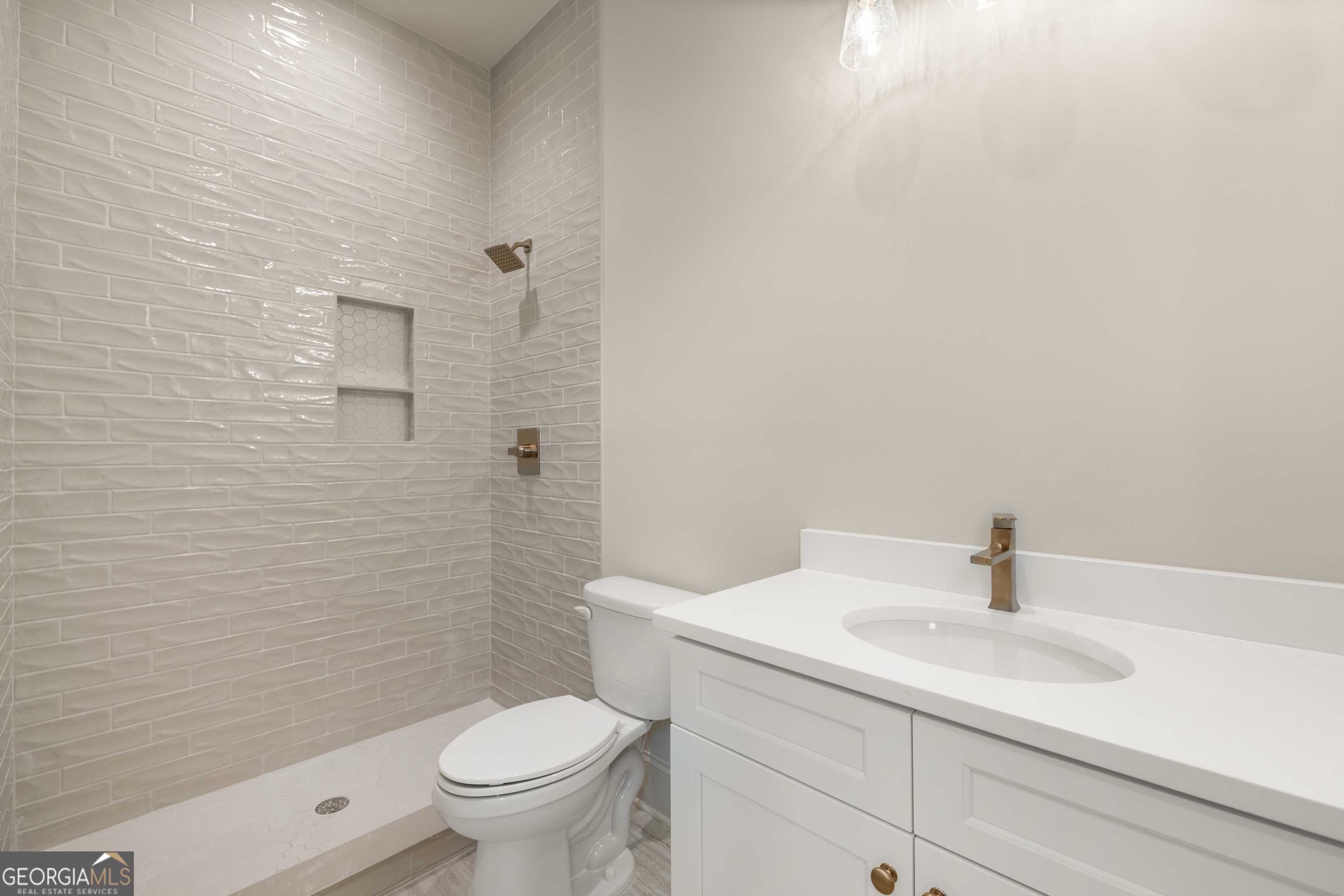 172 Iroquois Court