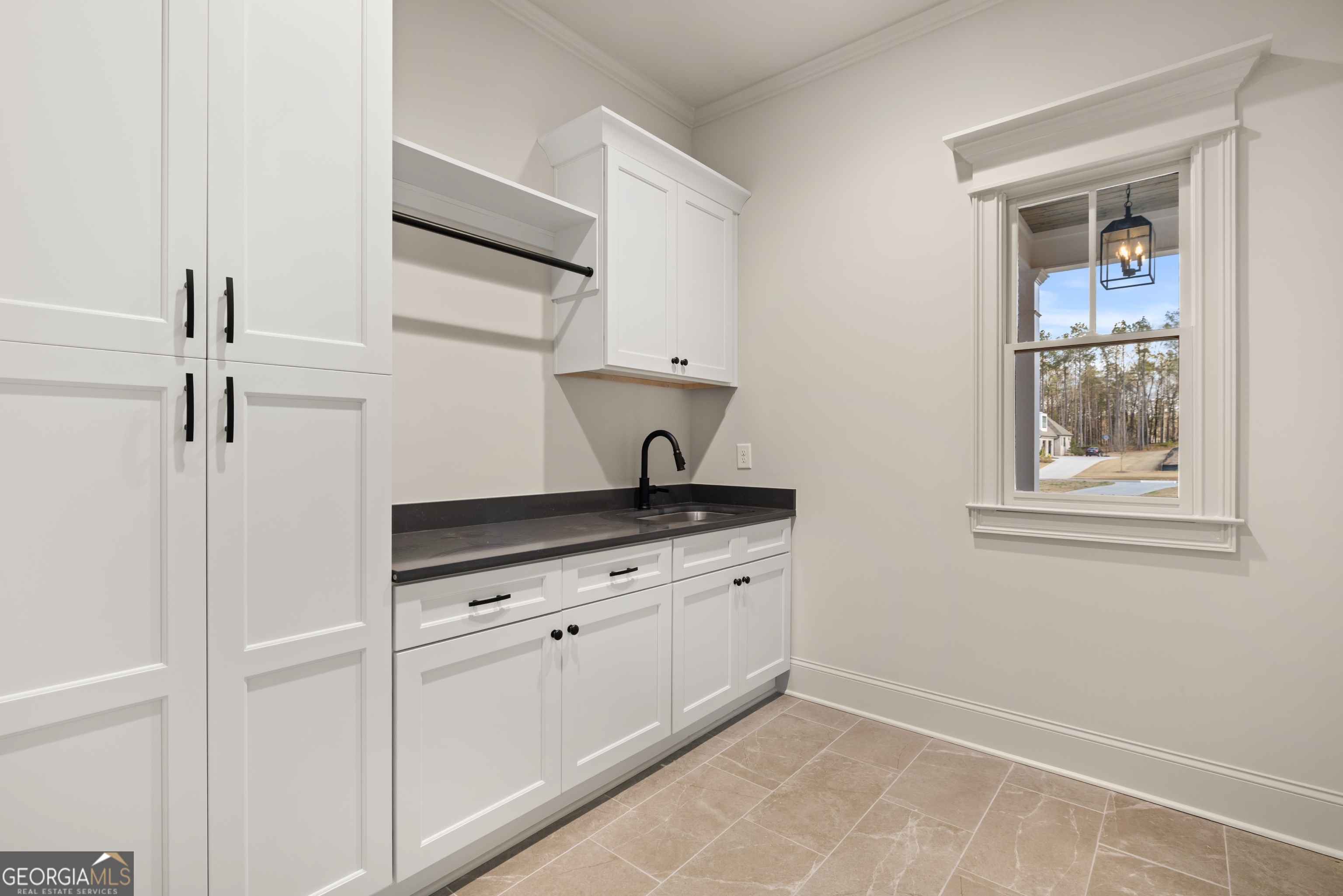 172 Iroquois Court