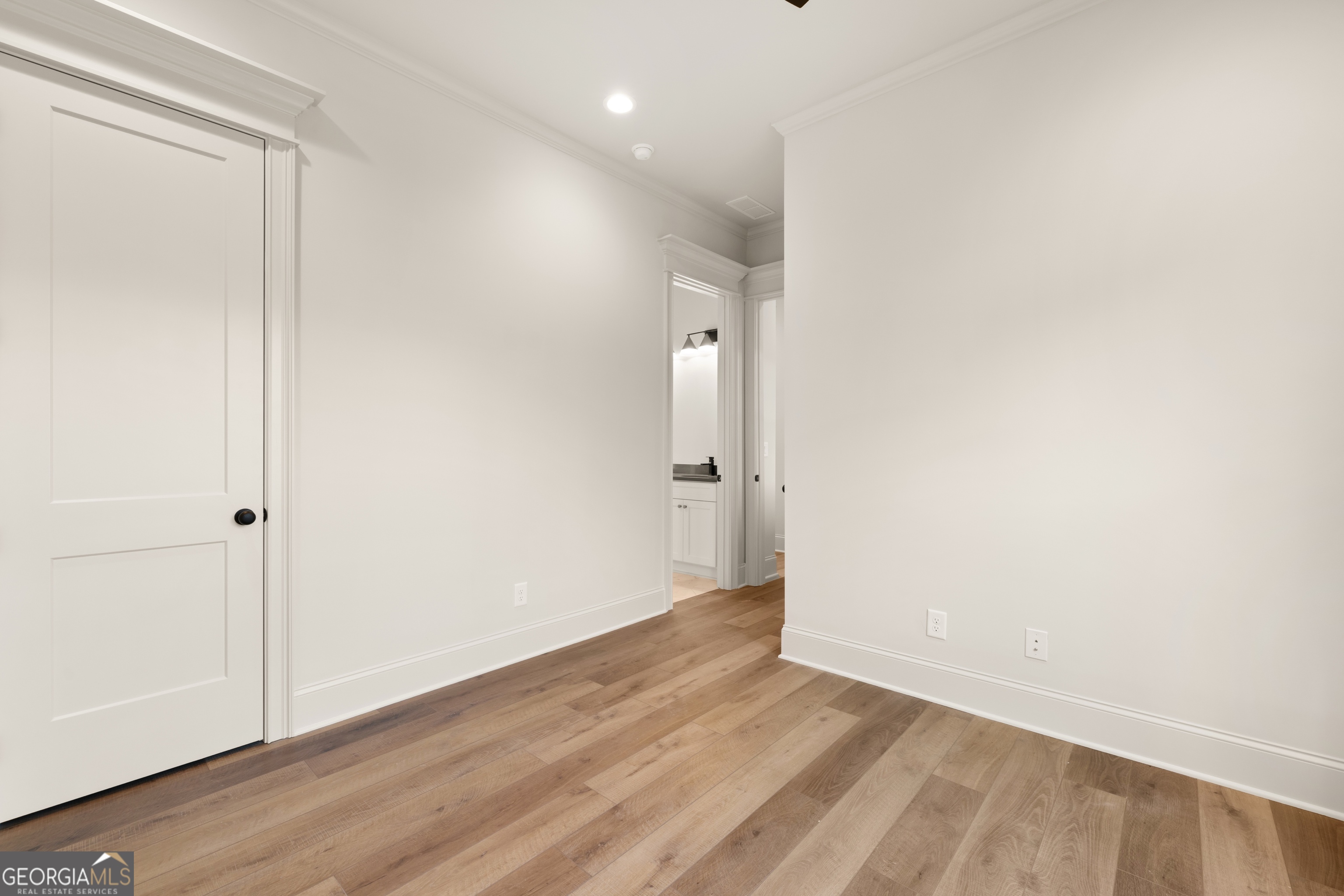 172 Iroquois Court