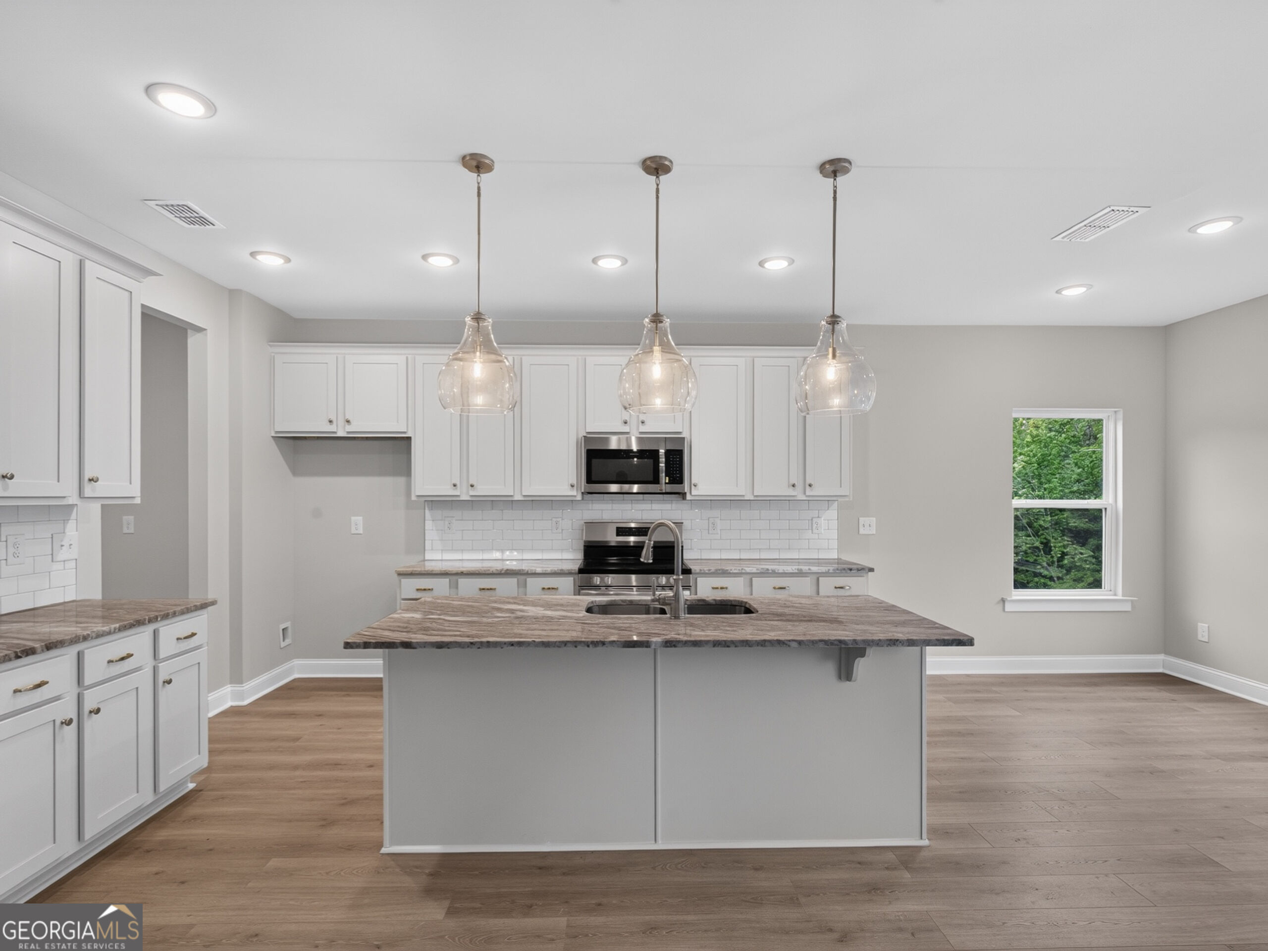 479 Principal Meridian Drive