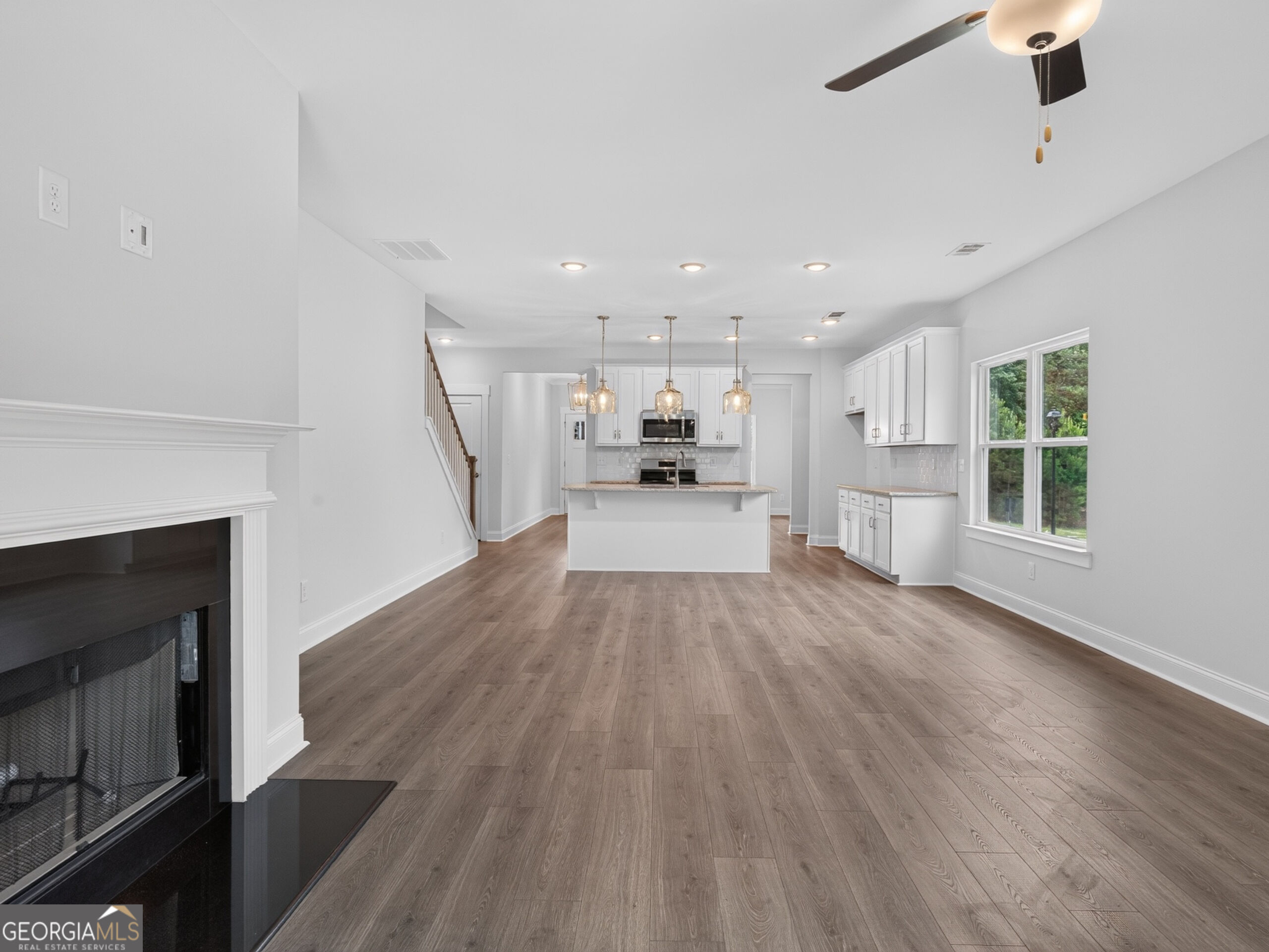 497 Principal Meridian Drive