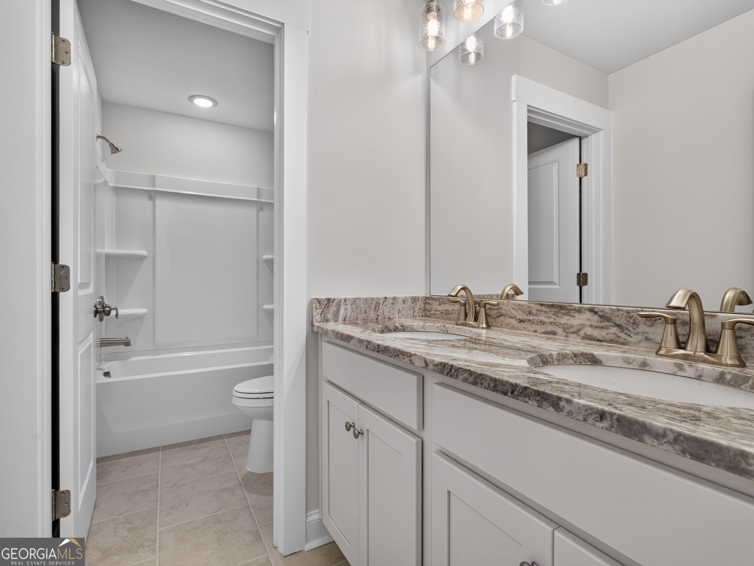 517 Principal Meridian Drive # 22