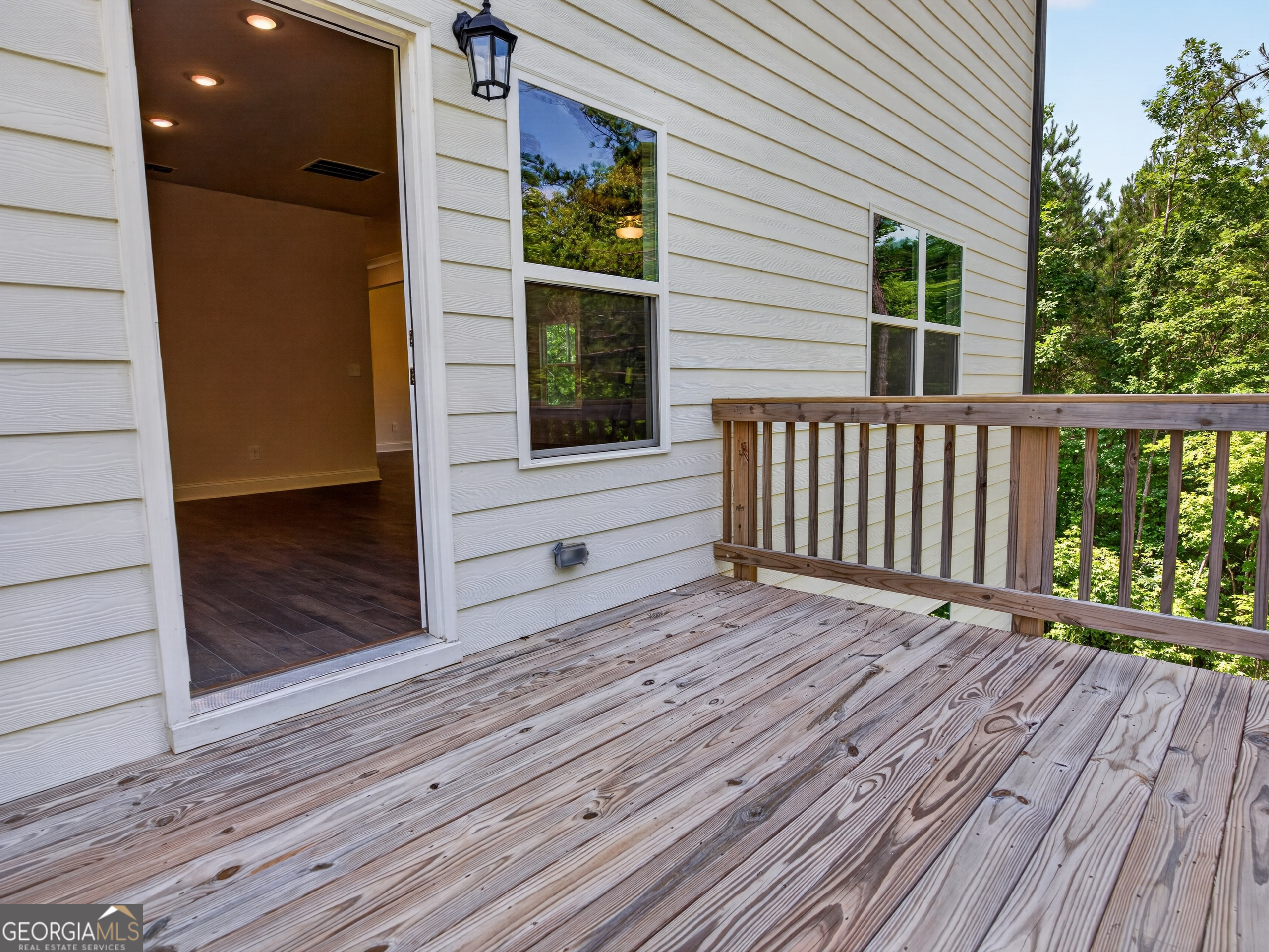 537 Principal Meridian Drive