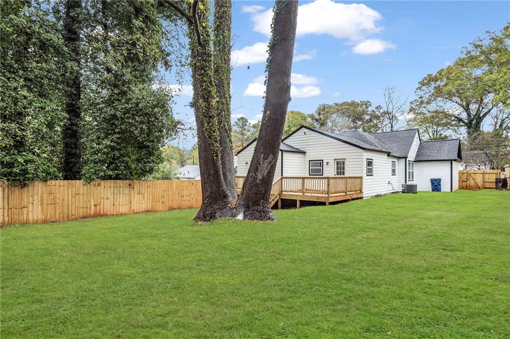 1417 Lockwood Drive SW