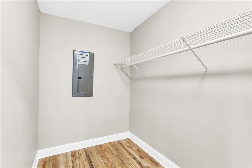 1417 Lockwood Drive SW