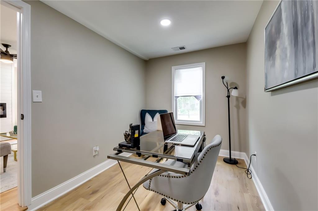 1417 Lockwood Drive SW