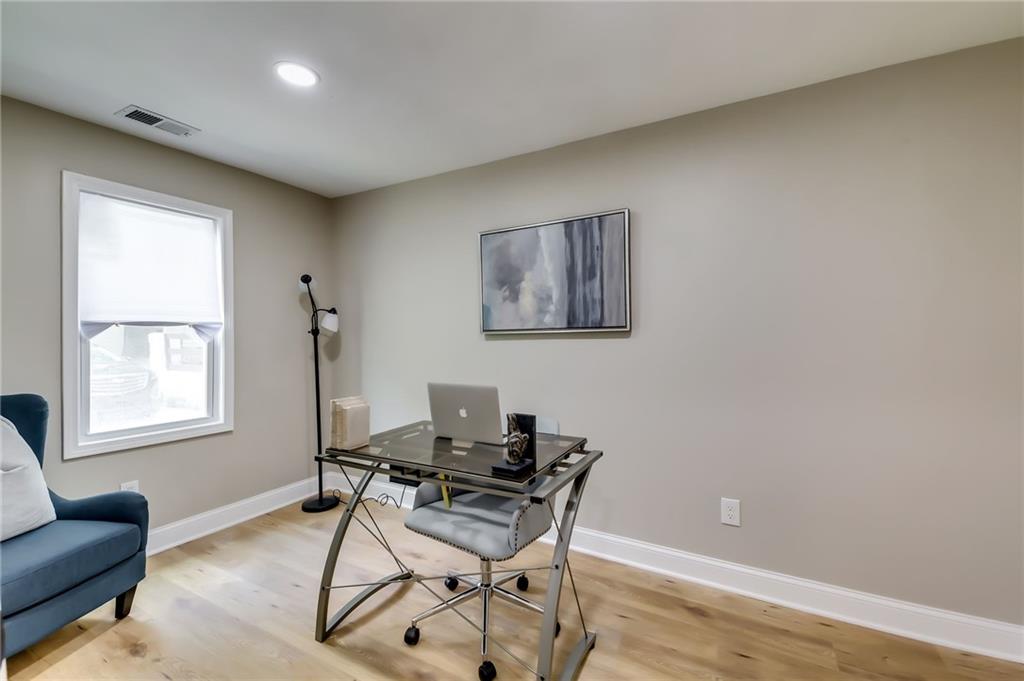 1417 Lockwood Drive SW