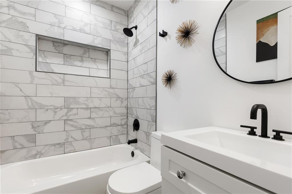 2320 Beecher Road SW