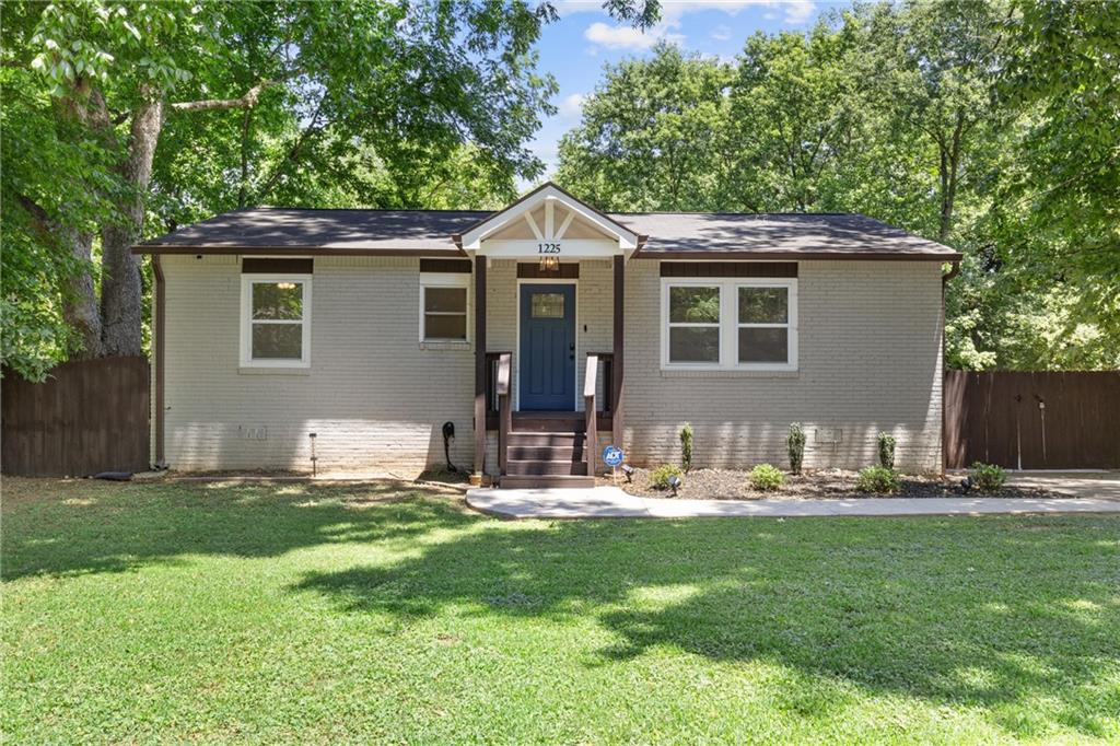 1225 Redford Drive SE