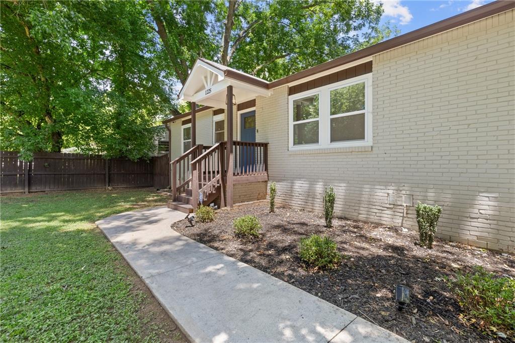 1225 Redford Drive SE