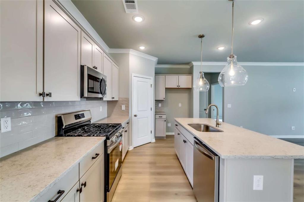 3855 Shelleydale Drive