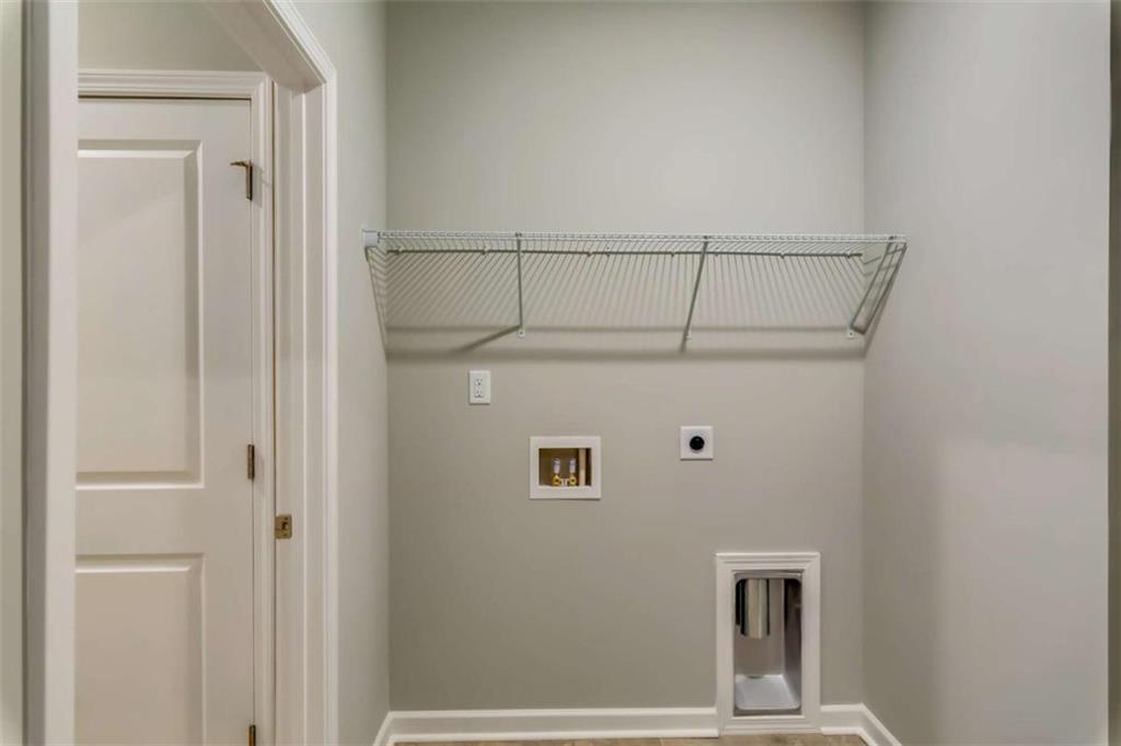 3859 Shelleydale Drive