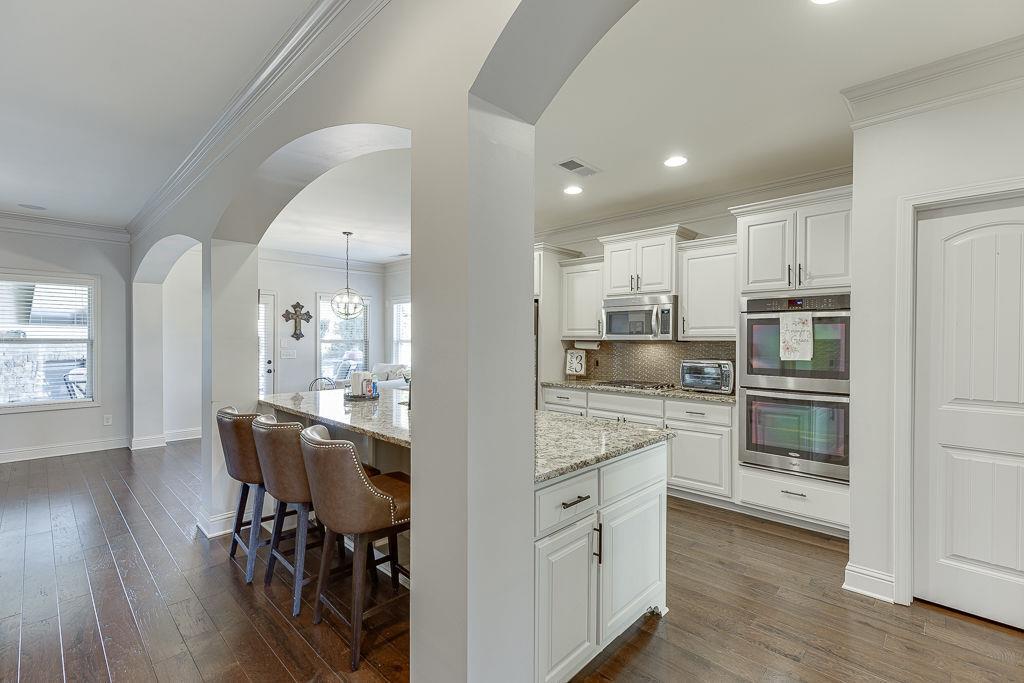 2225 Independence Lane