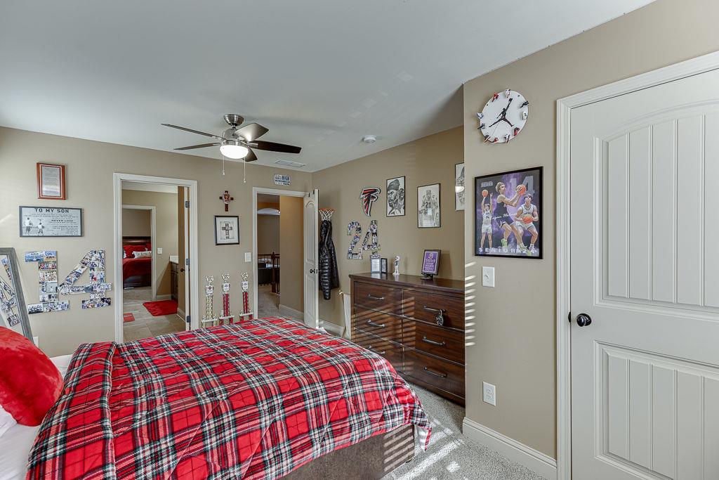 2225 Independence Lane