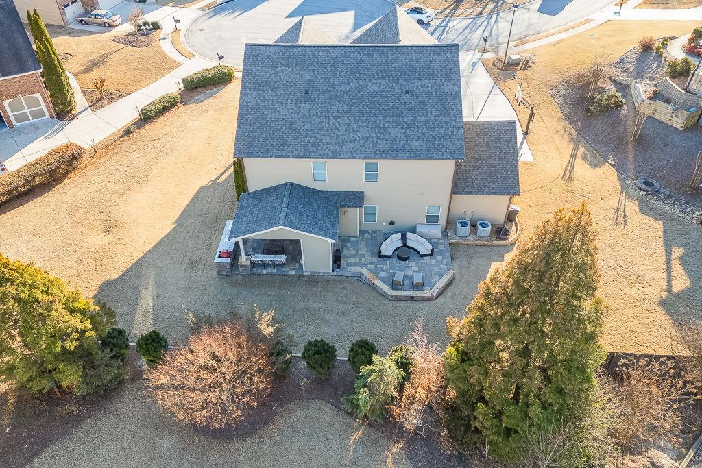 2225 Independence Lane