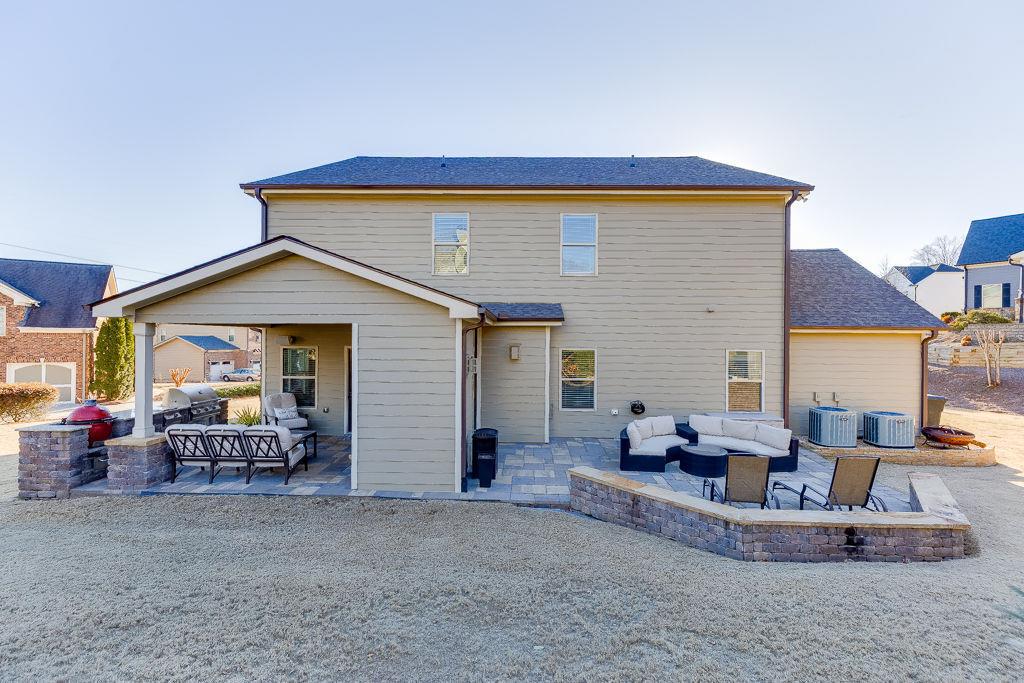2225 Independence Lane