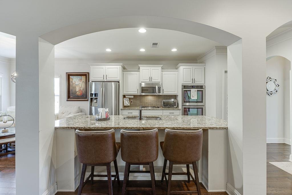 2225 Independence Lane