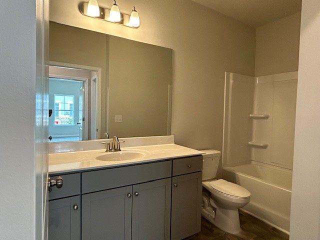 3908 SHELLEYDALE Drive Unit 39